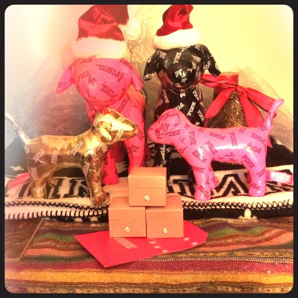 🛑SOLD VS PINK pups lot - Picture 2 of 4